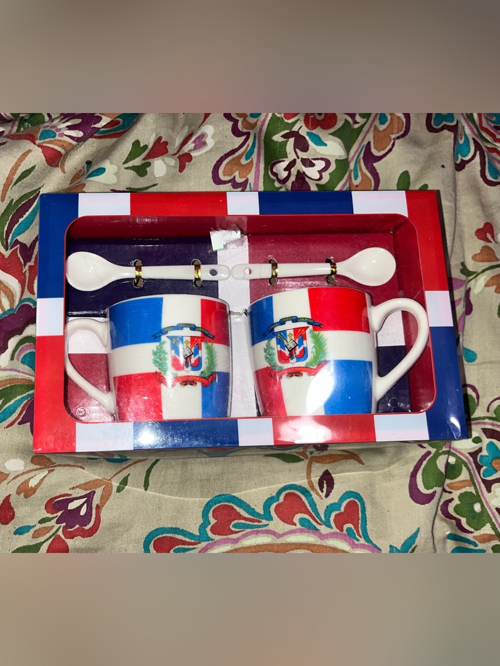 Dominican Republic ceramic mug and spoon set